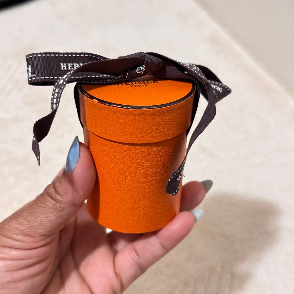 Hermès Paris Orange Round Cylinder Gift Box w/ 2025 Ribbon Small Made in France